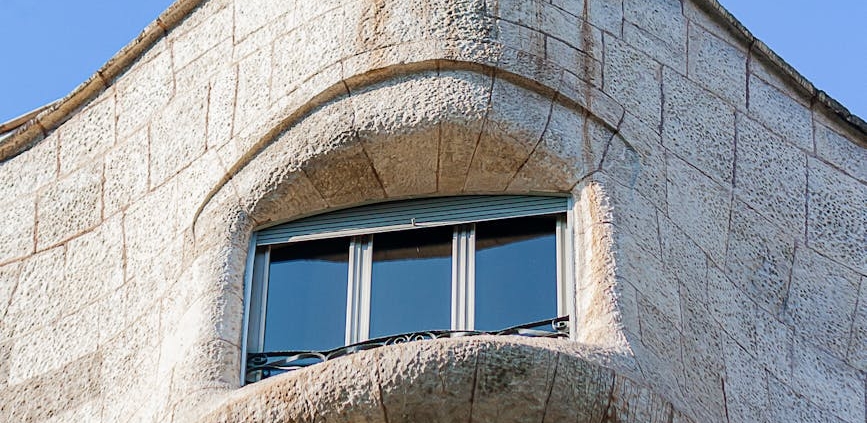 Barcelona: Innovación y Desafíos Sociales en la Ciudad Condal