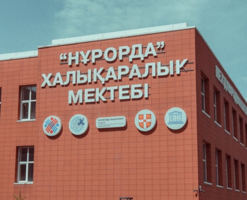 Desarrollo Urbano y Desafíos Sociales en Barcelona