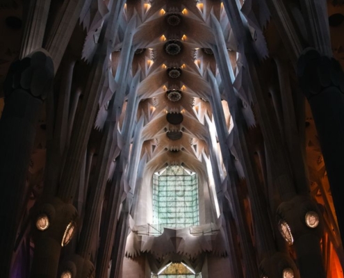 Barcelona en Evolución: Innovación y Cultura Local