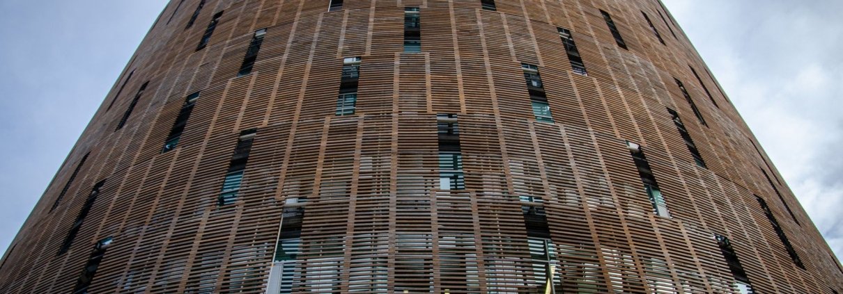 Industria farmacéutica y desarrollo urbano en Barcelona Industria farmacéutica y desarrollo urbano en Barcelona